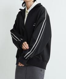 CONVERSE TOKYO（コンバーストウキョウ）の「SIDE LINE LOOSE TRACK JACKET(UNISEX)（ジャージ）」
