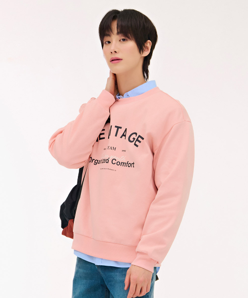 CHASECULT(チェイスカルト)の「ユニセックスエッセンシャルロゴスウェットシャツ-ピンク(スウェット・メンズ・PINK・90/100/95/105)」の2枚目の写真