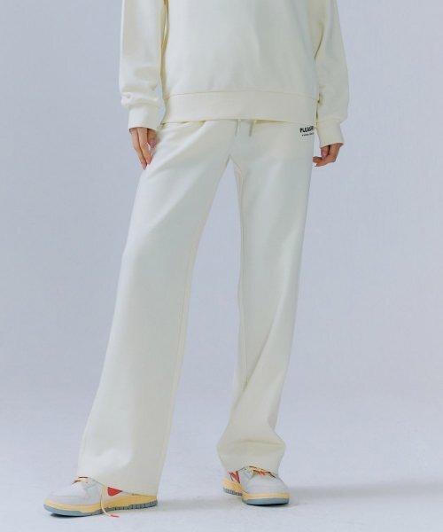 CHASECULT(チェイスカルト)の「共用レタリングストレートパンツ-CEZU7204B05(スウェットパンツ・メンズ・オートミール・67/70/76/82)」の2枚目の写真