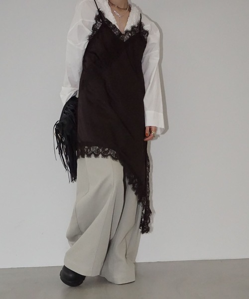 chuclla（チュクラ）の「アシンメトリーレースキャミチュニック chw26s007（ワンピース・レディース・ブラック/ダークブラウン・FREE）」の4枚目の写真