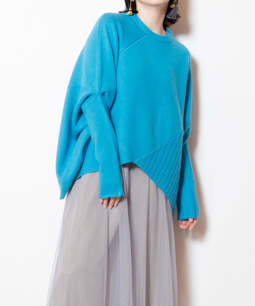 OSMOSIS（オズモーシス）の「変形ニットプルオーバー（ニット/セーター・レディース・オレンジ/ライトグレー/ブルー/ブラック/ライトグリーン・ONE SIZE）」の5枚目の写真