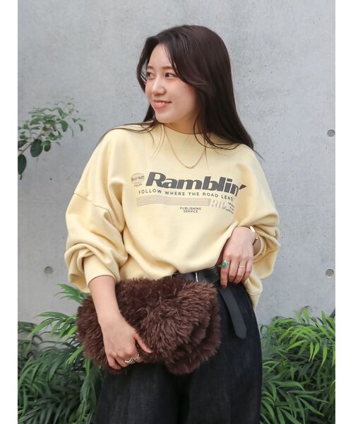Ungrid(アングリッド)の「ロゴルーズスウェット(スウェット・レディース・イエロー/ライトグレー/ブラウン・FREE)」の3枚目の写真