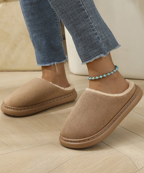 DAY CLOSET（デイ クローゼット）の「【男女兼用/柔らかソール】ムートン風フェイクスウェードボアスリッパ レディース メンズ（ルームシューズ/スリッパ・レディース・ブラック/ブラウン/ライトブラウン・24.0cm/23.0cm/26.0cm/25.0cm/27.0cm）」の7枚目の写真