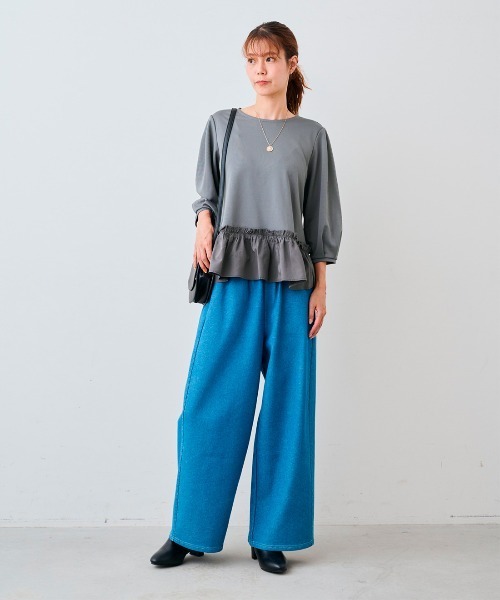 IEDIT(イディット)の「IEDIT コーデ甘く華やぐ フリルヘムトップス(Tシャツ/カットソー・レディース・ブラック/チャコールグレー/ホワイト・M/L/LL/3L/S)」の7枚目の写真