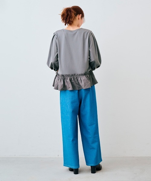 IEDIT(イディット)の「IEDIT コーデ甘く華やぐ フリルヘムトップス(Tシャツ/カットソー・レディース・ブラック/チャコールグレー/ホワイト・M/L/LL/3L/S)」の9枚目の写真