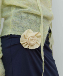 Majournee（マジョネ）の「KNIT CORSAGE BROOCH_LIGHT YELLOW（ブローチ/コサージュ）」
