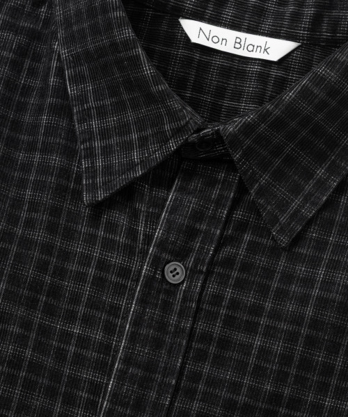 NONBLANK(ノンブランク)の「コットンベルベットチェックシャツ_BLACK(シャツ/ブラウス・メンズ・ブラック・MEDIUM/LARGE/X-LARGE)」の4枚目の写真