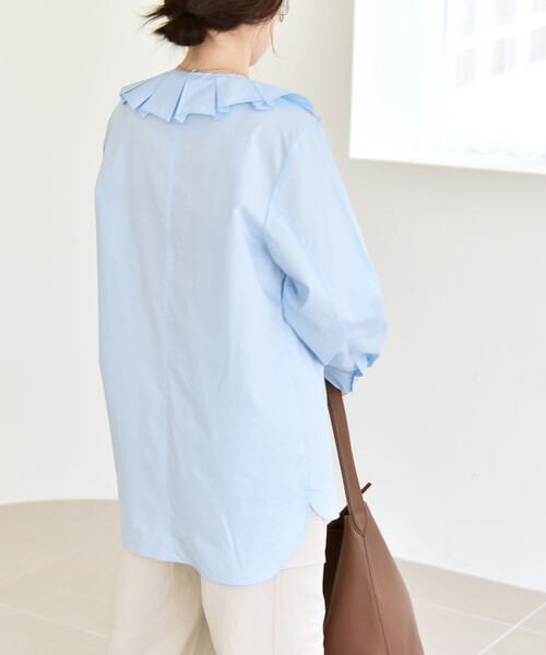 quaranciel(カランシエル)の「quaranciel:〈洗濯機可能〉タックカラー 2way キーネック シャツ ブラウス(シャツ/ブラウス・レディース・ライトブルー/ホワイト・ONE SIZE)」の20枚目の写真