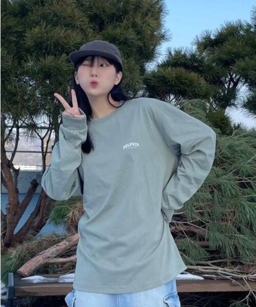 DOLPHIN WAVE APPAREL（ドルフィンウェーブアパレル）の「ドルフィンアーチロゴロングスリーブTシャツライトカーキ（Tシャツ/カットソー・メンズ・その他・MEDIUM/LARGE/X-LARGE）」の5枚目の写真