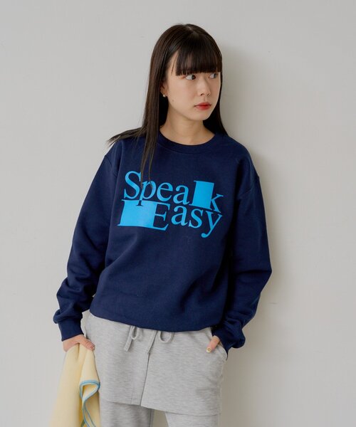 WHIMSIC（ウィムジック）の「【UNISEX/2サイズ展開】スピーク イージー スウェットプルオーバー（Tシャツ/カットソー・レディース・シルバー/ネイビー・1/2）」の4枚目の写真