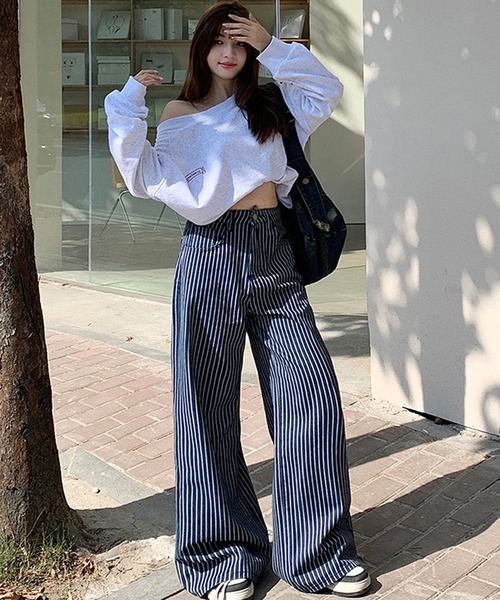 NANEA(ナネア)の「ストライプワイドデニムパンツ(デニムパンツ・レディース・ブルー・LARGE/SMALL/MEDIUM)」の6枚目の写真