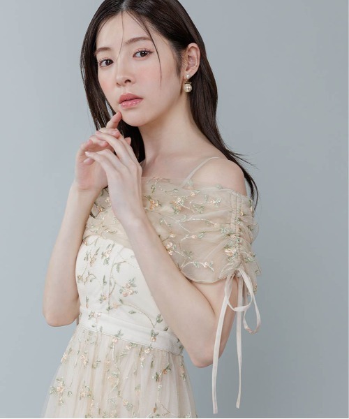 セール】【Flower Collection】フラワー刺繍オフショルキャミ