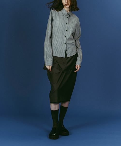 Knuth Marf(クヌースマーフ)の「【Knuth Marf】クヌースマーフ 2WAY layered compact shirt(シャツ/ブラウス・レディース・チャコールグレー/ネイビー・FREE)」の5枚目の写真