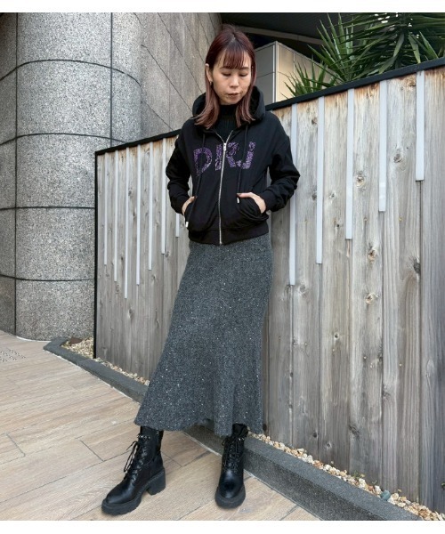 Desert　Rose（デザートローズ）の「【DESERT ROSE/デザートローズ】ラメスパンコールマーメイドニットスカート（スカート・レディース・ブラック/グレー・FREE）」の12枚目の写真