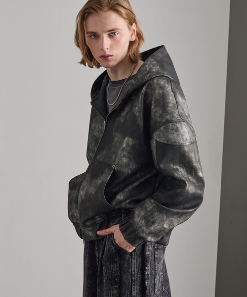 cussil(クシル)の「【cussil/クシル】ヴィンテージライク合皮フードブルゾン(ブルゾン・メンズ・ブラック/ブラウン・S/M/L)」の6枚目の写真