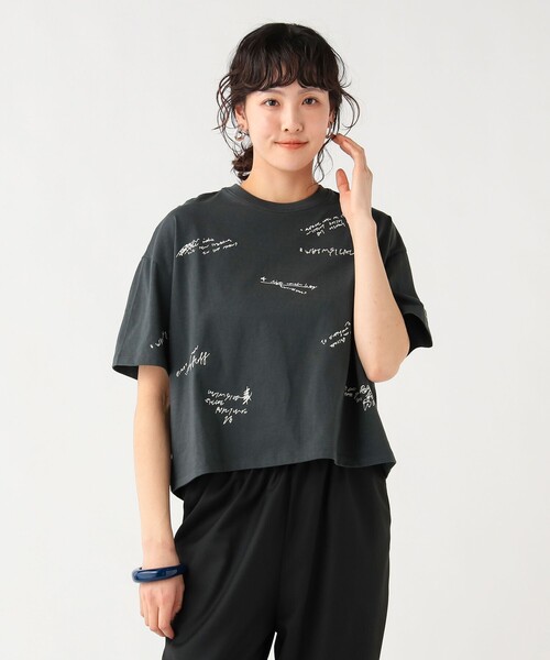 BEAMS HEART(ビームスハート)の「ランダムロゴ Tシャツ(Tシャツ/カットソー・レディース・チャコールグレー/オフホワイト/グレー・FREE)」の10枚目の写真