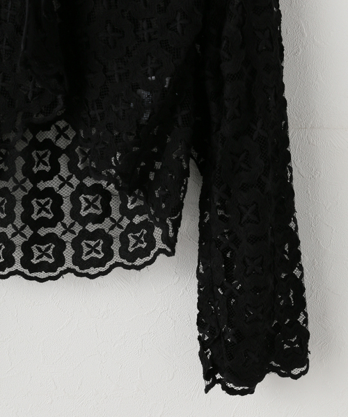 JOURNAL STANDARD(ジャーナルスタンダード)の「モチーフレースカーディガン(シャツ/ブラウス・レディース・アイボリー/ブラック・FREE)」の4枚目の写真