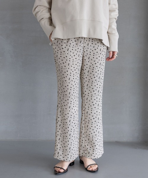 A part by（アパートバイ）の「コバナガラセミフレアパンツ（その他パンツ・レディース・ブラック/ベージュ・FREE）」の2枚目の写真