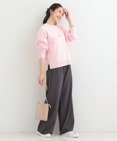 SHOO・LA・RUE(シューラルー)の「配色が上品 スウェットライクニット(ニット/セーター・レディース・アイボリー/グレー/ベビーピンク/ネイビー・01/04/03/02)」の22枚目の写真