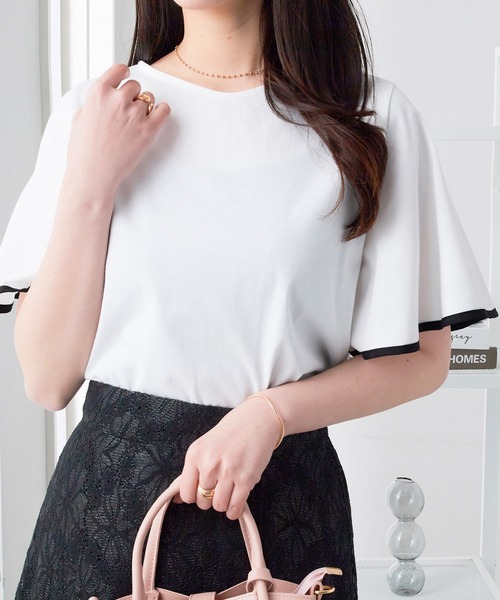 alotta(アロッタ)の「さらっと×ひんやり!配色デザインフレア袖トップス(Tシャツ/カットソー・レディース・ホワイト/コーラルピンク/ネイビー/イエロー・M/L/LL)」の2枚目の写真