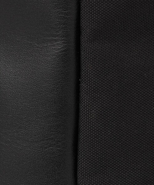 SHIPS any(シップス エニィ)の「SHIPS any: スムースレザー コンビ ショルダーバッグ◆(ショルダーバッグ・メンズ・ブラック・ONE SIZE)」の11枚目の写真