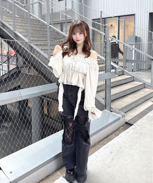 one way(ワンウェイ)の「レースダメージデニム(デニムパンツ・レディース・ブラック/ブルー・MEDIUM/LARGE)」の22枚目の写真