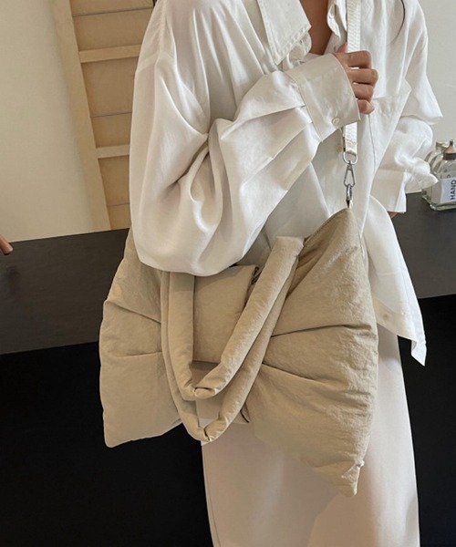 VIBGYOR（ヴィブジョー）の「Liaa/リボンデザイン トート ショルダーバッグ A18750（ショルダーバッグ・レディース・ベージュ/ブラック・FREE）」の6枚目の写真
