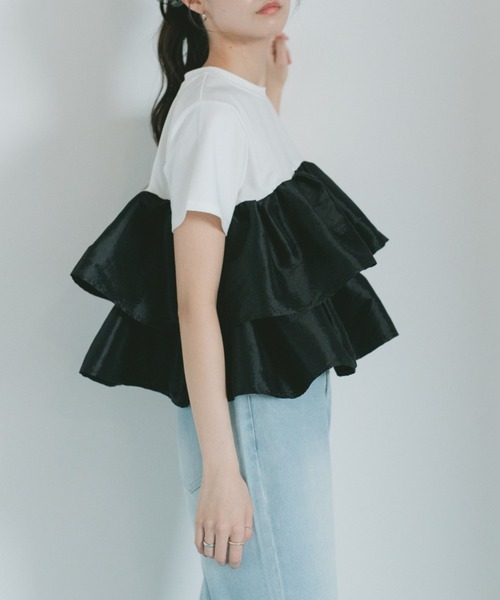 VANNIE U(ヴァニーユー)の「ティアードフリルペプラムTシャツ(Tシャツ/カットソー・レディース・ブラック/ホワイト・FREE)」の5枚目の写真
