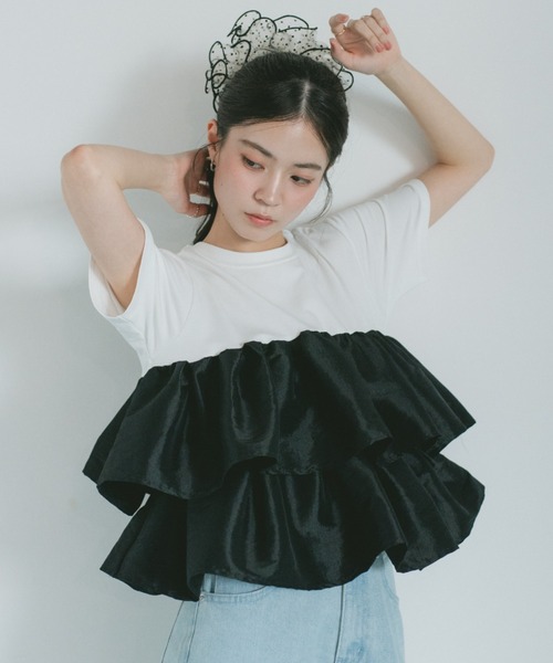 VANNIE U(ヴァニーユー)の「ティアードフリルペプラムTシャツ(Tシャツ/カットソー・レディース・ブラック/ホワイト・FREE)」の6枚目の写真