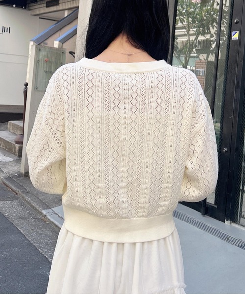 INGNI（イング）の「パターンメッシュリボンボタンニットカーディガン（カーディガン/ボレロ・レディース・ネイビー/イエロー/オフホワイト/レッド/ピンク・M）」の6枚目の写真