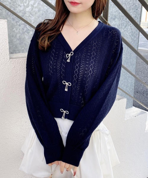 INGNI（イング）の「パターンメッシュリボンボタンニットカーディガン（カーディガン/ボレロ・レディース・ネイビー/イエロー/オフホワイト/レッド/ピンク・M）」の10枚目の写真