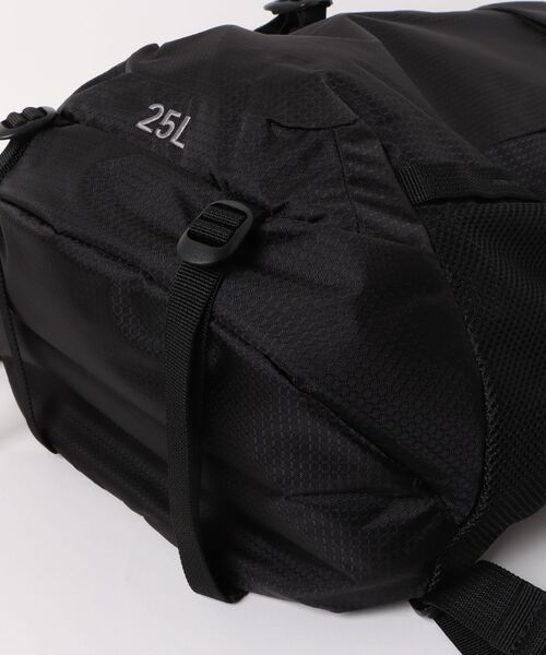 Gramicci(グラミチ)の「★GRAMICCI★DAY PACK 25L(ショルダーバッグ・メンズ・ブラック/オリーブ・FREE)」の21枚目の写真