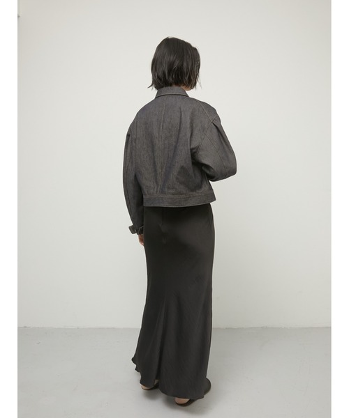 LA PEAU DE GEM(ラポドゥジェム)の「【LA PEAU DE GEM】box denim blouson/ボックスシルエットデニムブルゾン(デニムジャケット・レディース・ブルー・FREE)」の17枚目の写真