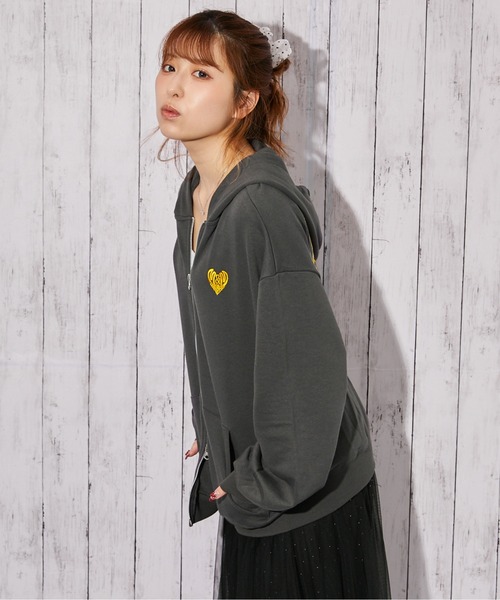 GORGE(ゴージ)の「《チェック柄ワッペン・裏起毛》パーカー/カジュアル×ストリート/春秋冬/全3色(パーカー・レディース・スミクロ/オートミール/グレー・F)」の7枚目の写真