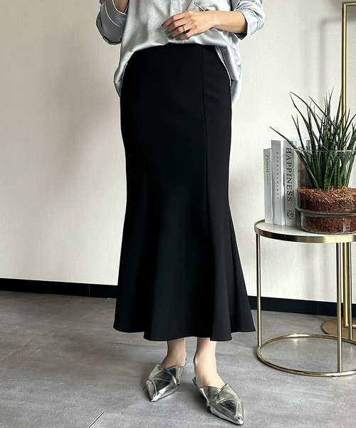 LOWO(ロワ)の「ロングマーメイドスカート(スカート・レディース・ブラック・S/M/L)」の4枚目の写真