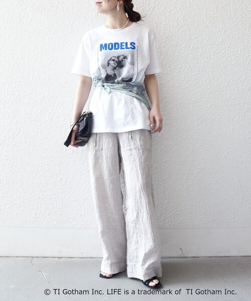 GOOD ROCK SPEED(グッドロックスピード)の「GOOD ROCK SPEED:〈洗濯機可能〉LPC ロゴ フォト プリント TEE(Tシャツ/カットソー・レディース・チャコールグレー/ライトブルー/ホワイト・MEDIUM/LARGE)」の12枚目の写真