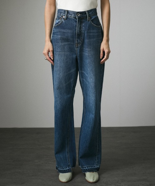 SALON adam et rope'（サロン アダム エ ロペ）の「COTTON USAセミフレアデニム 4（デニムパンツ・レディース・ブルー系その他6/サックスブルー・X-SMALL/S/M）」の8枚目の写真