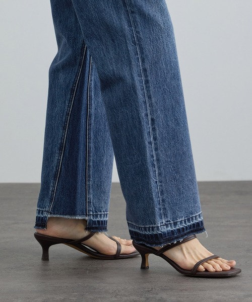 SALON adam et rope'(サロン アダム エ ロペ)の「COTTON USAセミフレアデニム 4(デニムパンツ・レディース・ブルー系その他6/サックスブルー・X-SMALL/S/M)」の3枚目の写真