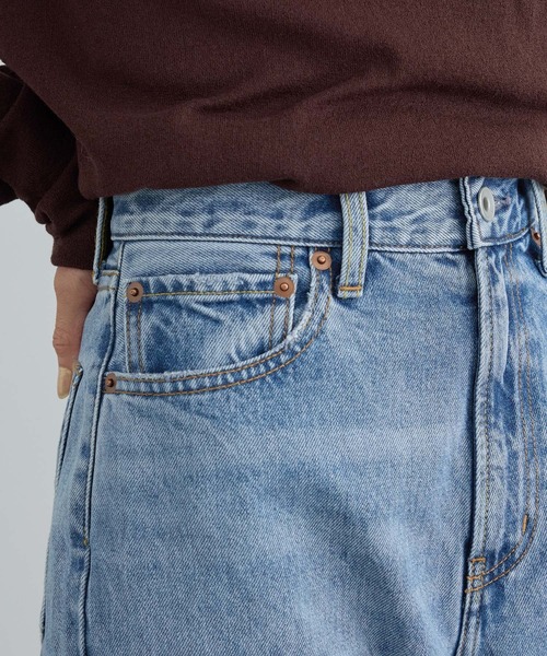 SALON adam et rope'(サロン アダム エ ロペ)の「COTTON USAセミフレアデニム 4(デニムパンツ・レディース・ブルー系その他6/サックスブルー・X-SMALL/S/M)」の12枚目の写真