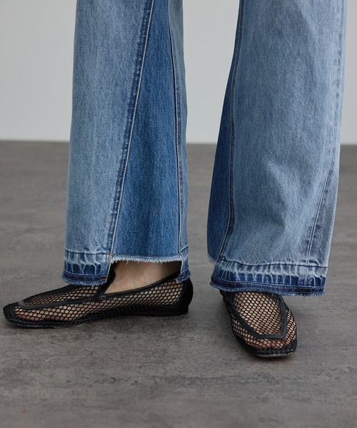SALON adam et rope'(サロン アダム エ ロペ)の「COTTON USAセミフレアデニム 4(デニムパンツ・レディース・ブルー系その他6/サックスブルー・X-SMALL/S/M)」の13枚目の写真