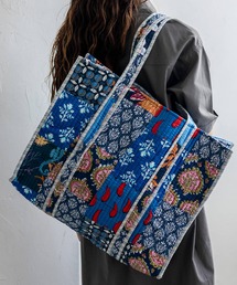 VitaFelice（ヴィータフェリーチェ）の「カラフルパッチワークビッグトートバッグ A4対応 大容量（トートバッグ）」