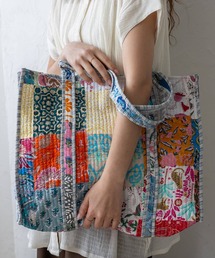 VitaFelice（ヴィータフェリーチェ）の「カラフルパッチワークビッグトートバッグ A4対応 大容量（トートバッグ）」