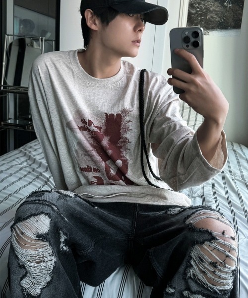 COSYHARU（コシハル）の「タイムマーガレット長袖Tシャツ（Tシャツ/カットソー・メンズ・オートミール・FREE）」の2枚目の写真