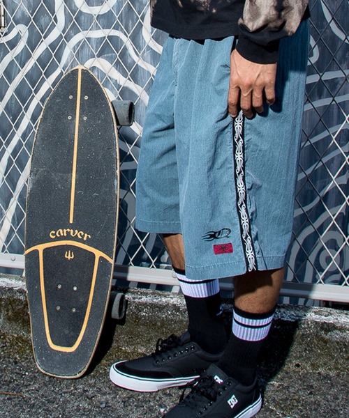 Quiksilver（クイックシルバー）の「QUIKSILVER メンズ SURF SK8 SHORTS ショートパンツ 【2026年春夏モデル】（その他パンツ・メンズ・ブラック/インディゴブルー・LARGE/MEDIUM）」の2枚目の写真