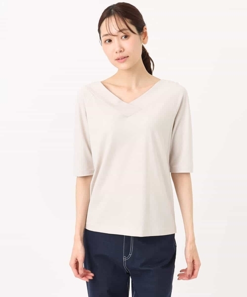 MK MICHEL KLEIN（エムケーミッシェルクラン）の「2wayネックデザインポンチカットソー/接触冷感/UVカット/洗える（Tシャツ/カットソー・レディース・ベージュ/ブラック・38）」の13枚目の写真