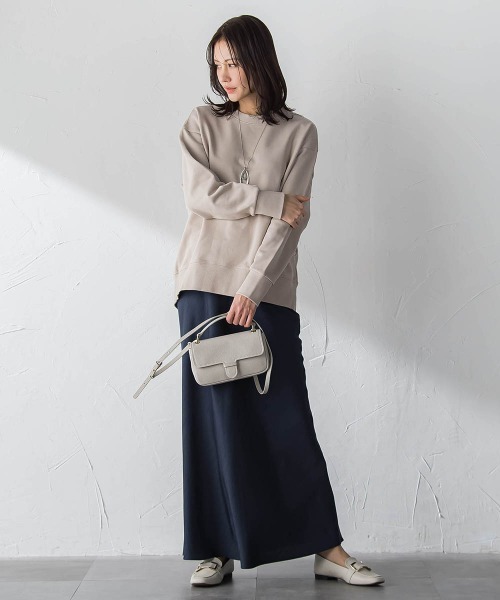 LAUTREAMONT(ロートレアモン)の「【WEB限定】バックプレートカットソー(Tシャツ/カットソー・レディース・チャコールグレー/ブルー/アイボリー/ベージュ・9号/11号)」の7枚目の写真