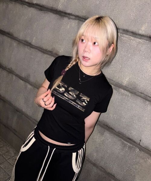 PEID（ペイド）の「PD 533 スリムフィット半袖Tシャツホワイト（Tシャツ/カットソー・レディース・ホワイト・3/1/2）」の6枚目の写真