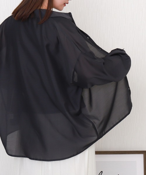 libelle more(リベル モア)の「タンクセットオーバーサイズ長袖シアーシャツ(シャツ/ブラウス・レディース・オフホワイト/サックスブルー/スモークピンク/ネイビー/ベージュ・M/L)」の17枚目の写真