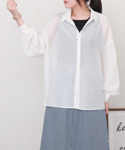 libelle more(リベル モア)の「タンクセットオーバーサイズ長袖シアーシャツ(シャツ/ブラウス・レディース・オフホワイト/サックスブルー/スモークピンク/ネイビー/ベージュ・M/L)」の19枚目の写真