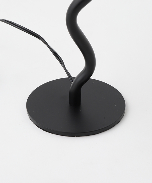 journal standard Furniture (ジャーナルスタンダードファニチャー)の「WAVY TABLE LAMP COLOR ウェービー テーブル ランプ(照明・レディース・グリーン・FREE)」の8枚目の写真